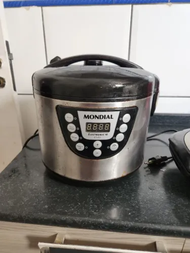 Panela Elétrica de Arroz Mondial PREÇO DE DESAPEGO POR CAUSA DA MUDANÇA