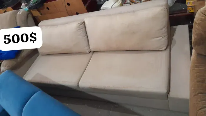 Sofá 3 lugares bege