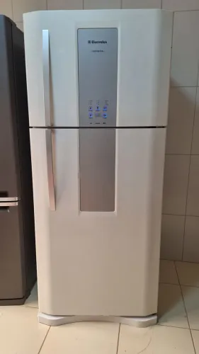 Geladeira - Electrolux - Frost Free - 127 V