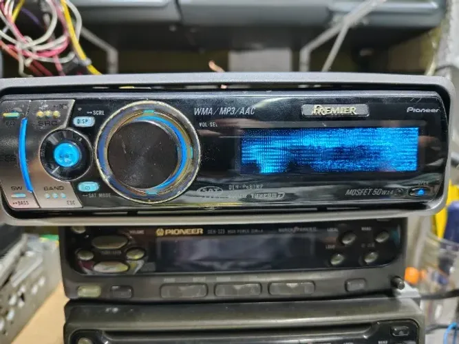 Rádio Pioneer deh p680 Premier 