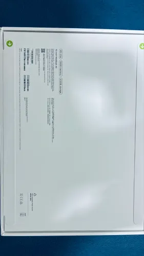 MacBook Air M5 15,3? - 16GB RAM | 512GB SSD | Apenas 2 meses de uso