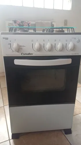 Fogão Esmaltec branco 4 bocas