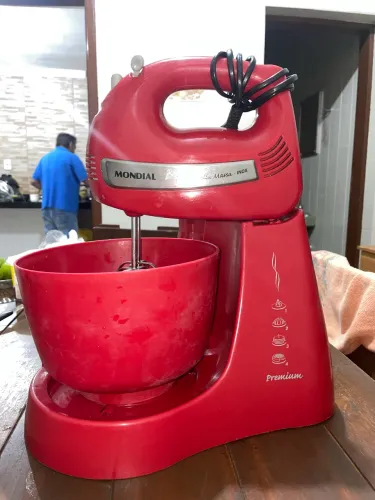 Batedeira Mondial Premium Completa 110V
