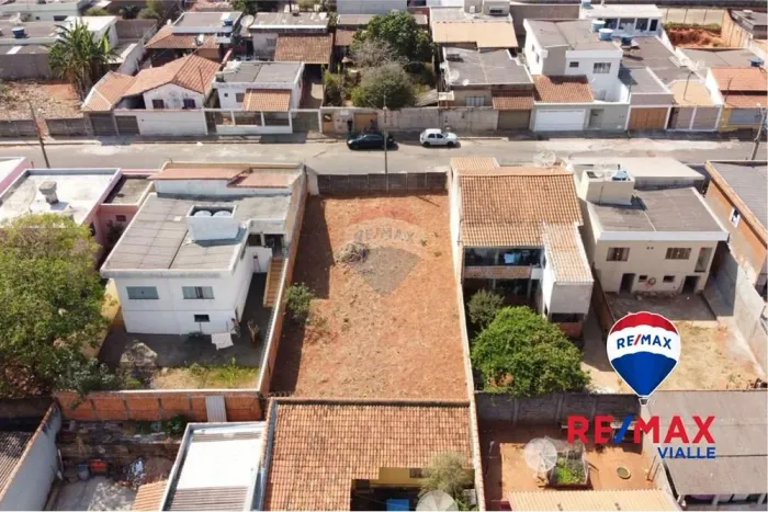 Terreno de 300m² à Venda em Jardim Colégio de Passos