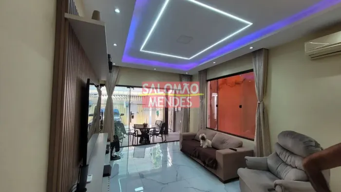 CASA DE ALTO PADRÃO À VENDA NA BATISTA CAMPOS | 440m² | 3 SUÍTES | ENERGIA SOLAR | PISCINA