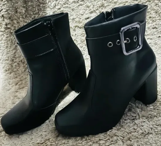 Bota cano curto