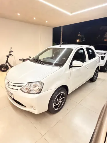 Toyota Etios X 1.3 Flex 16V 5P Aut. 2017