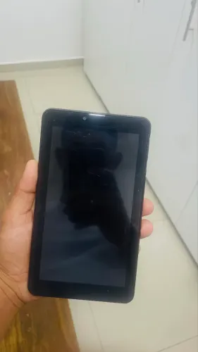 Tablete Multilaser modelo M7 wifi excelente para estudo e para assitir