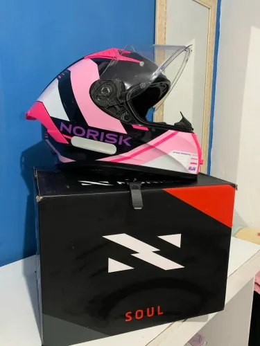 CAPACETE NORISK ROSA