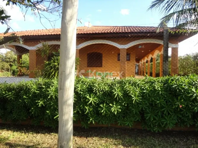 Chácara à venda com 3 quartos em Estância Cristal, Conchas/SP
