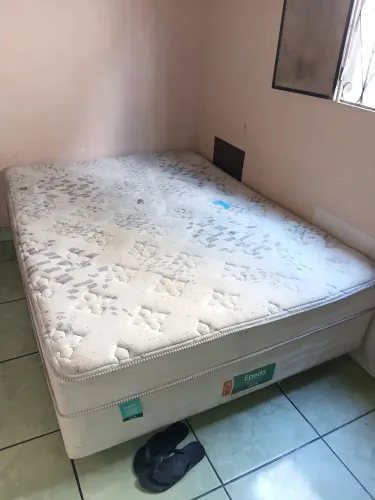 Cama box casal molas
