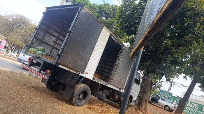 Volkswagen 7.90 caminhão baú toda prova motor MWM 229
