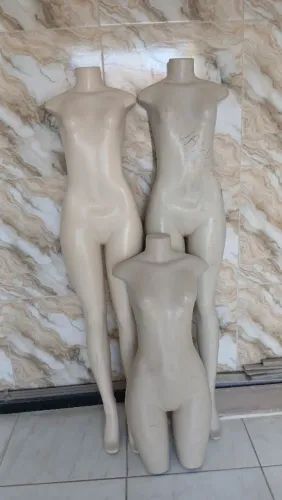 3 maniquim sendo 1 novo