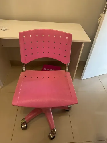 Cadeira com roda