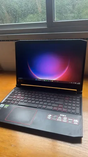Notebook Gamer Acer Nitro 5 RTX 3050 144Hz | i5 10ª Geração | SSD