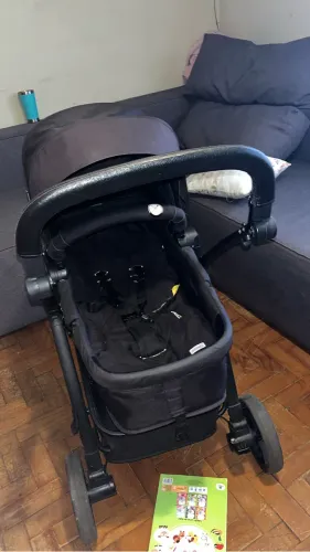 Carrinho Moisés galzerano com bebê conforto 