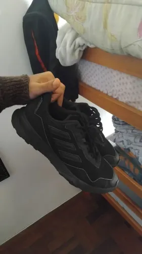 TENIS ADIDAS ORIGINAL PRA HOJE!!