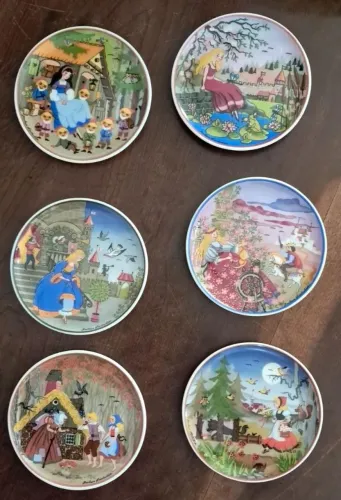 Pratos decorativos raros