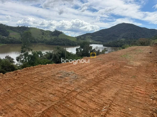 Terreno com bela vista para lagoa Canudos, Angelina/SC