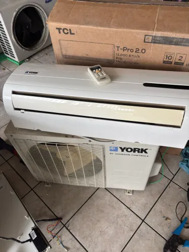 Ar condicionado split 9000 BTU frio