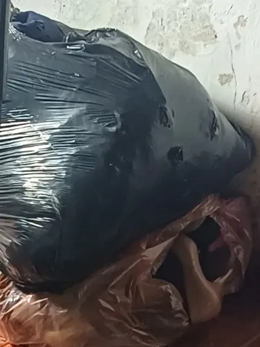 Tenho Várias Roupas e Calçados Troco por Roupas ou Coisas de Bebê ou Algo do meu