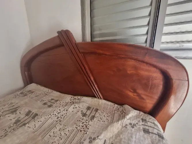 Cama casal sem colchão , ja está desmontada, retirar no local