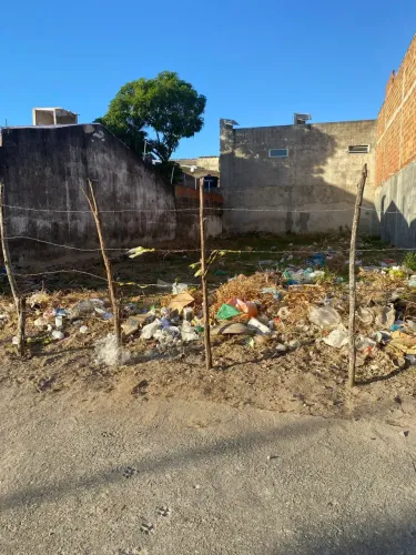Terreno medindo 10 x 25 em Marivan - Aracaju - SE