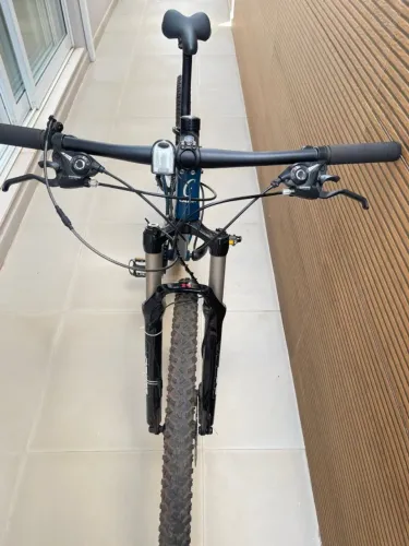 Bicicleta Caloi Explorer 29 Shimano Hidráulica 