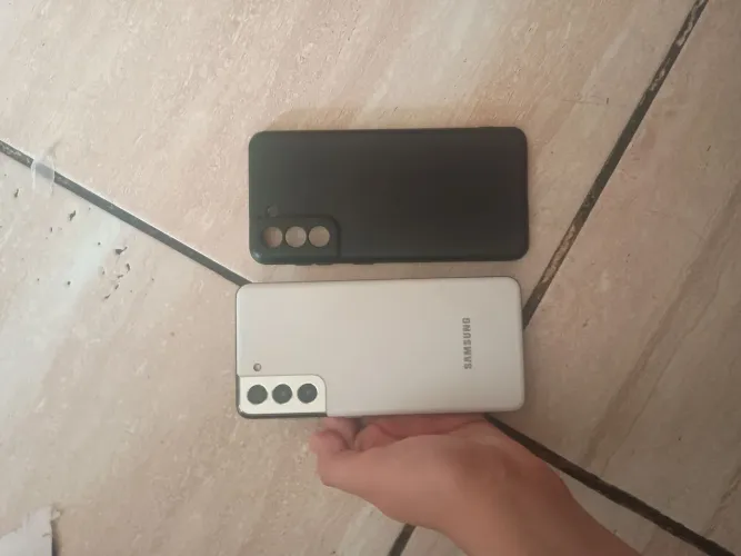 Samsung Galaxy S21 5g 128gb (apenas a tela não está funcionando).