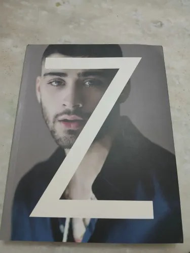 Livro Zayn Malik - Edição português 