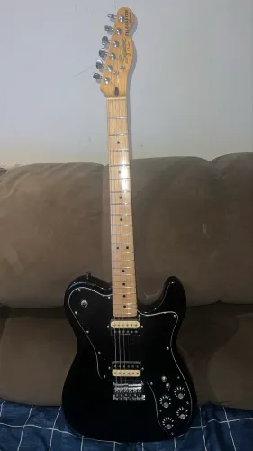 Guitarra Squier Telecaster Custom