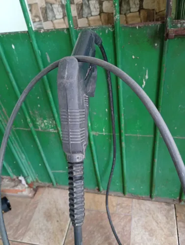 Vendo máquina de lavar carro hidrovaco alta pressão