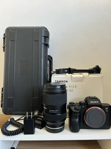 Kit full frame: Câmera A7III + lente Tamron 28-75