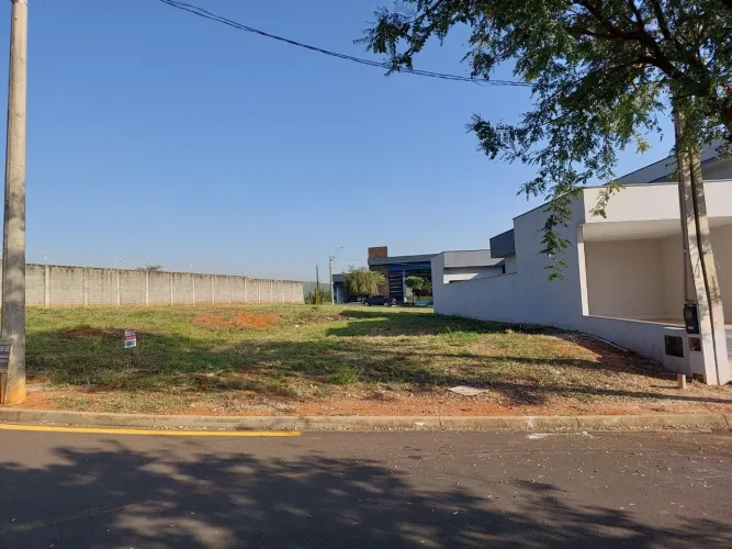 TERRENO METRAGEM MAIOR - 311,00 M² - CONDOMÍNIO OLÍVIO FRANCESCHINI - HORTOLÂNDIA