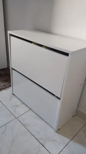 Sapateira branca em MDF