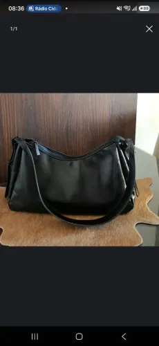 Um MIMO de BOLSA em PU de excelente qualidade.