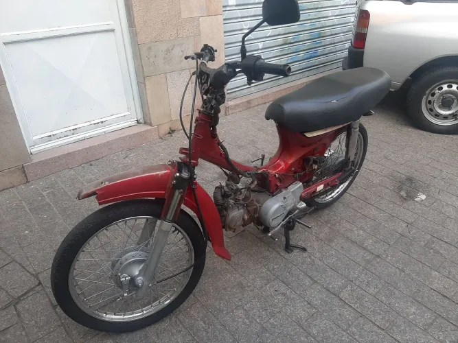 Honda Dream sucata
