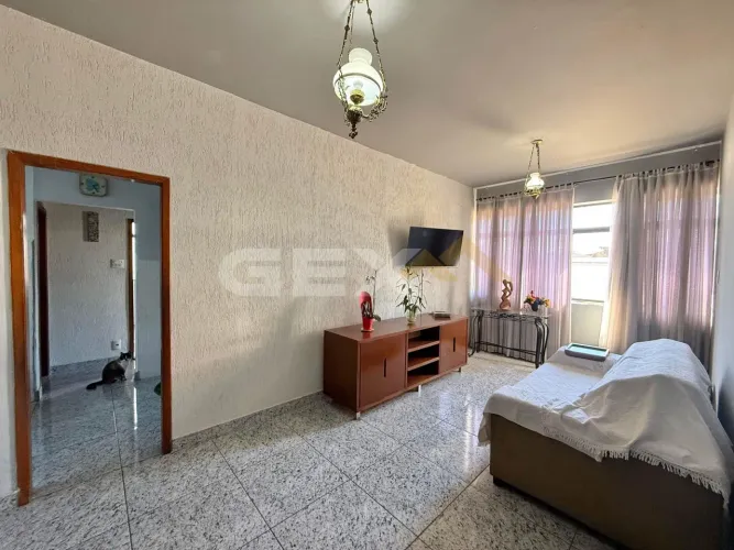 Apartamento à Venda no Centro de Divinópolis MG.