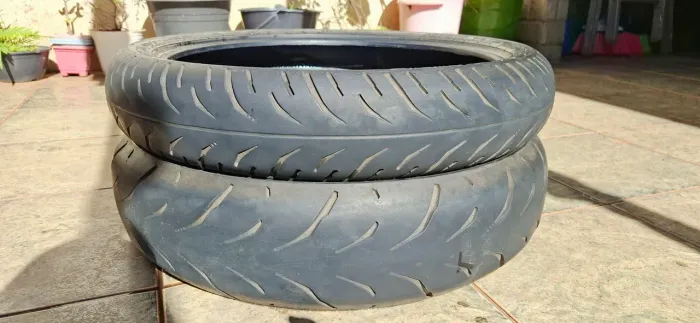 Par de pneus para moto aro 17