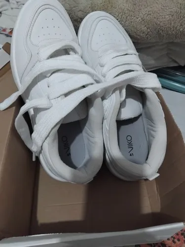 TENIS VIKO
