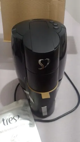 Cafeteira Lov 3 Corações NOVA