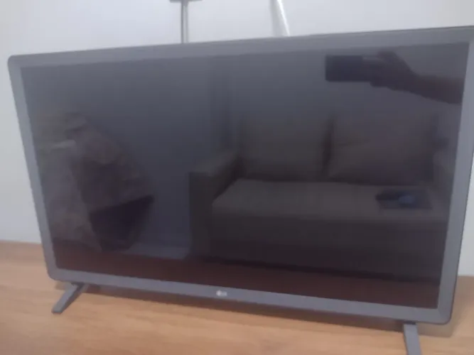 TV 32 polegadas, não conecta wifi