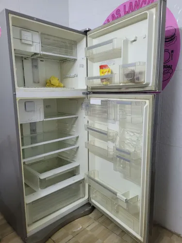 Vende-se Geladeira electrolux 