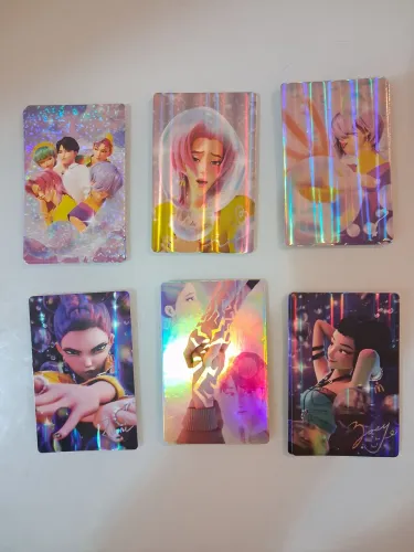 Troca Cartas guerreiras k-pop Mc Donalds