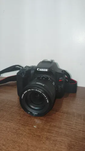 Câmera SL3 Canon