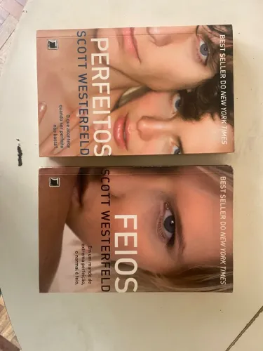 Livro Feios e livro perfeitos 