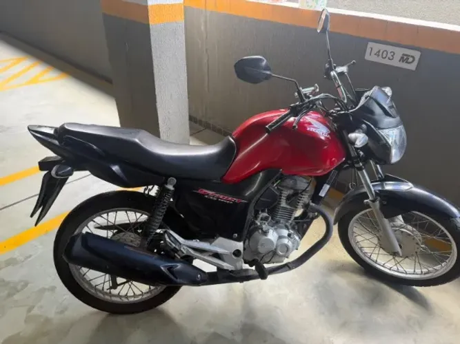 VENDO HONDA CG START 2024