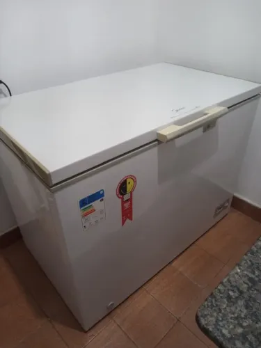 Freezer midea