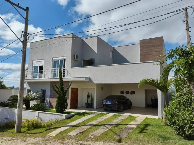 Sobrado Alto Padrão para locação dentro do Condomínio Lago Dourado - Jacareí - SP