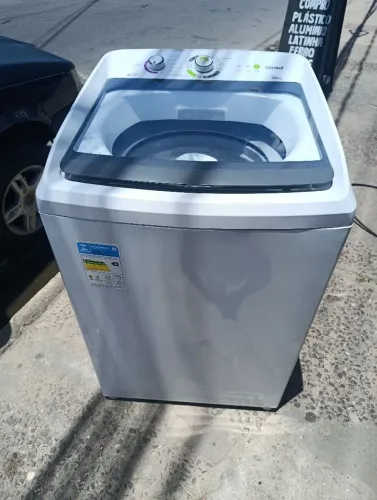 Máquina de lavar Consul em estado de novo